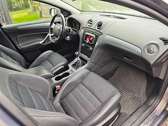 Ford Mondeo 2014 photo 4