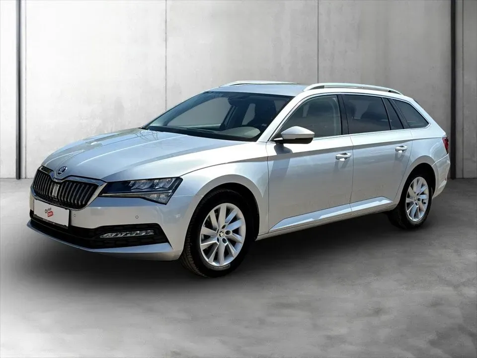 Skoda Superb 2023 photo 2
