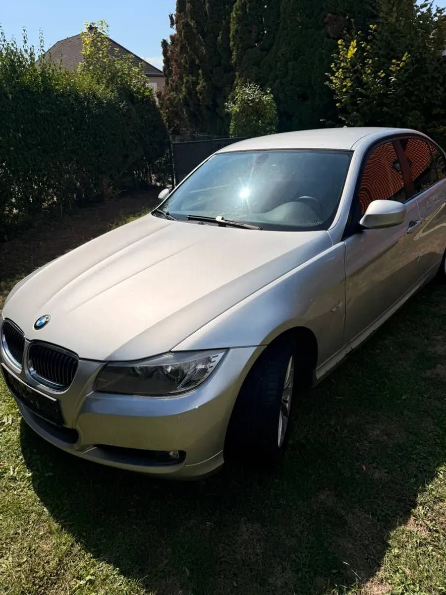 BMW 3 Series 2008 photo 2