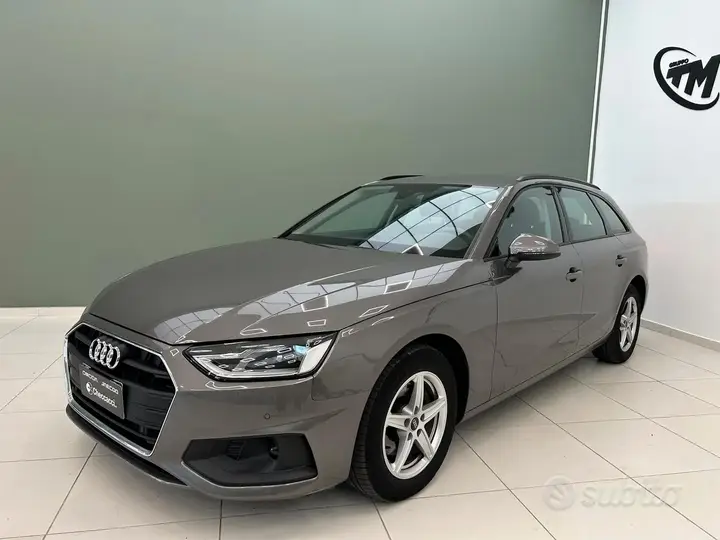 Audi A4 Avant 2022 photo 4