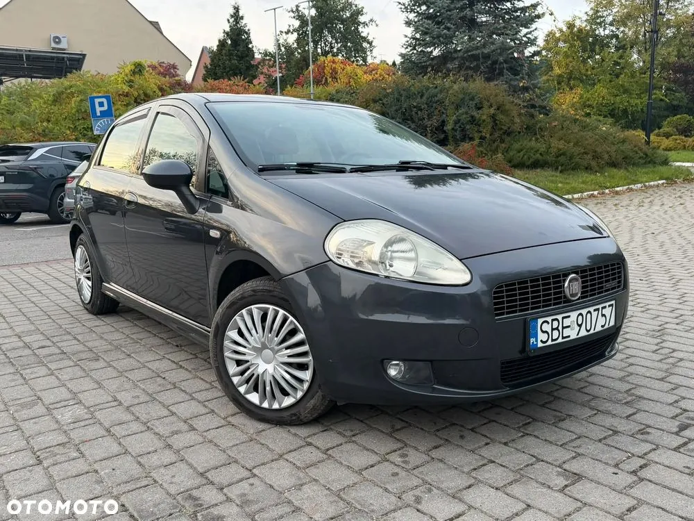 Fiat Grande Punto 2008 photo 4
