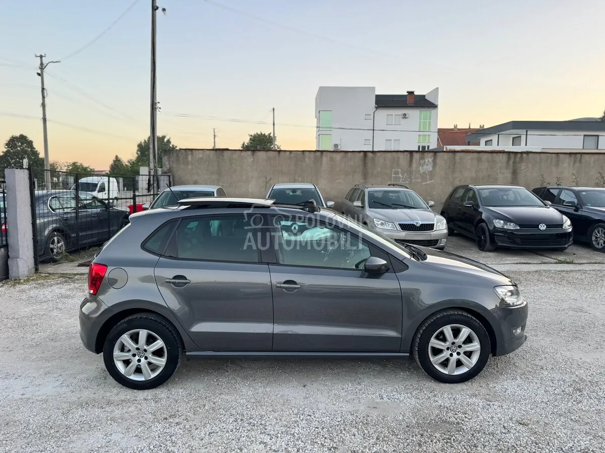Volkswagen Polo 2012 photo 4