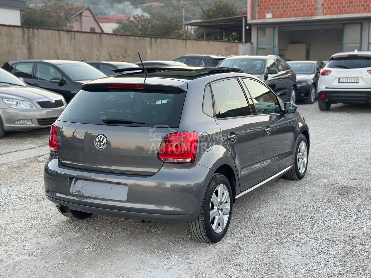 Volkswagen Polo 2012 photo 5