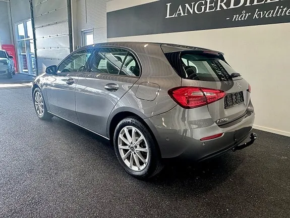 Mercedes-Benz A250 E 2021 photo 3