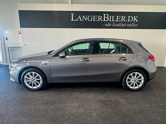 Mercedes-Benz A250 E 2021 photo 2