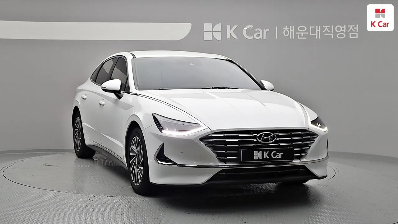 Hyundai Sonata Dn8 Hybrid 2022 photo 3