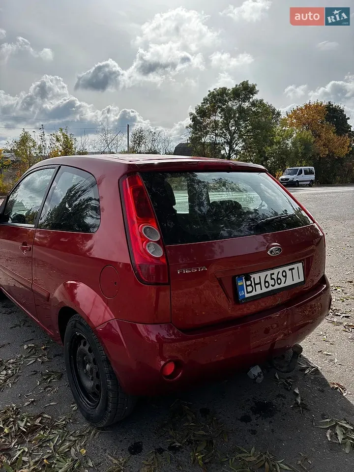 Ford Fiesta 2007 photo 4