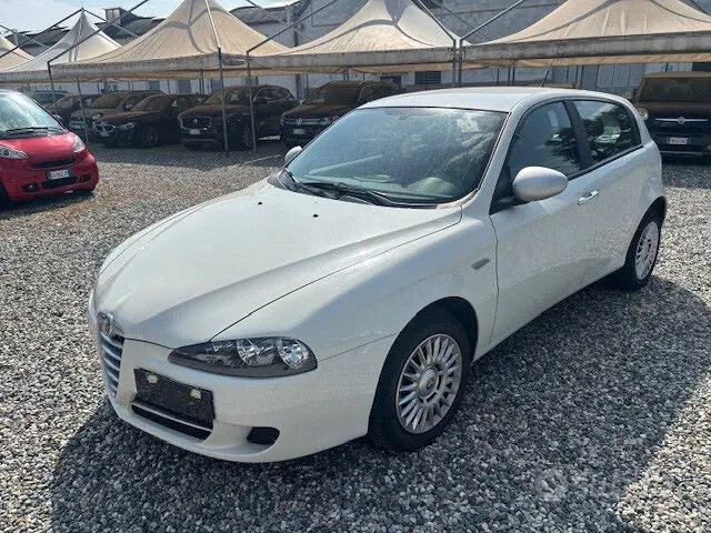 Alfa Romeo 147 2010 photo 4