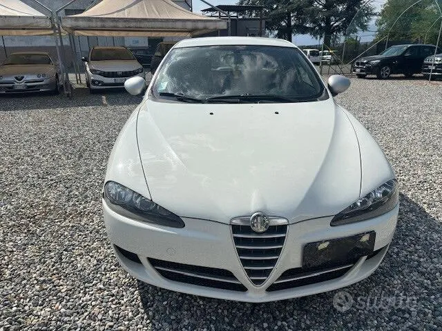 Alfa Romeo 147 2010 photo 2