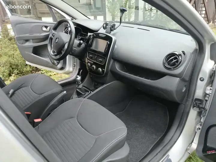 Renault Clio 2017 photo 4