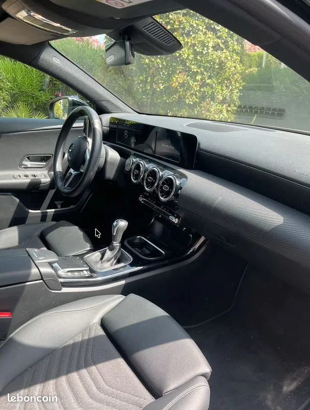 Mercedes-Benz A-Class 2020 photo 3