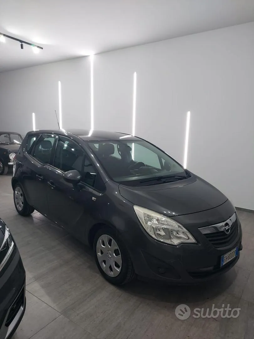 Opel Meriva 2011 photo 2