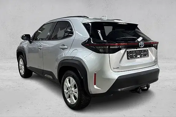 Toyota Yaris Cross 2023 photo 3