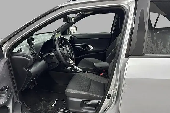 Toyota Yaris Cross 2023 photo 4