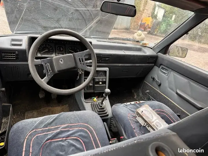 Renault Autres 1984 photo 2