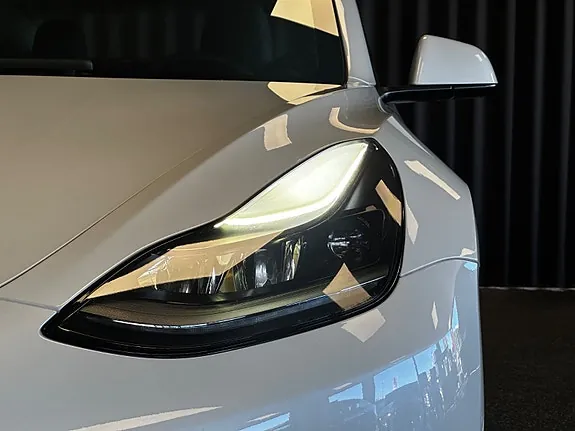 Tesla Model 3 2021 photo 4