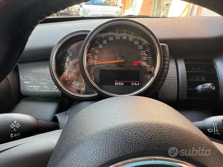Mini Cooper 2015 photo 2