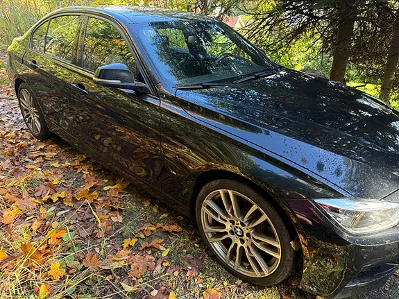 BMW 330E