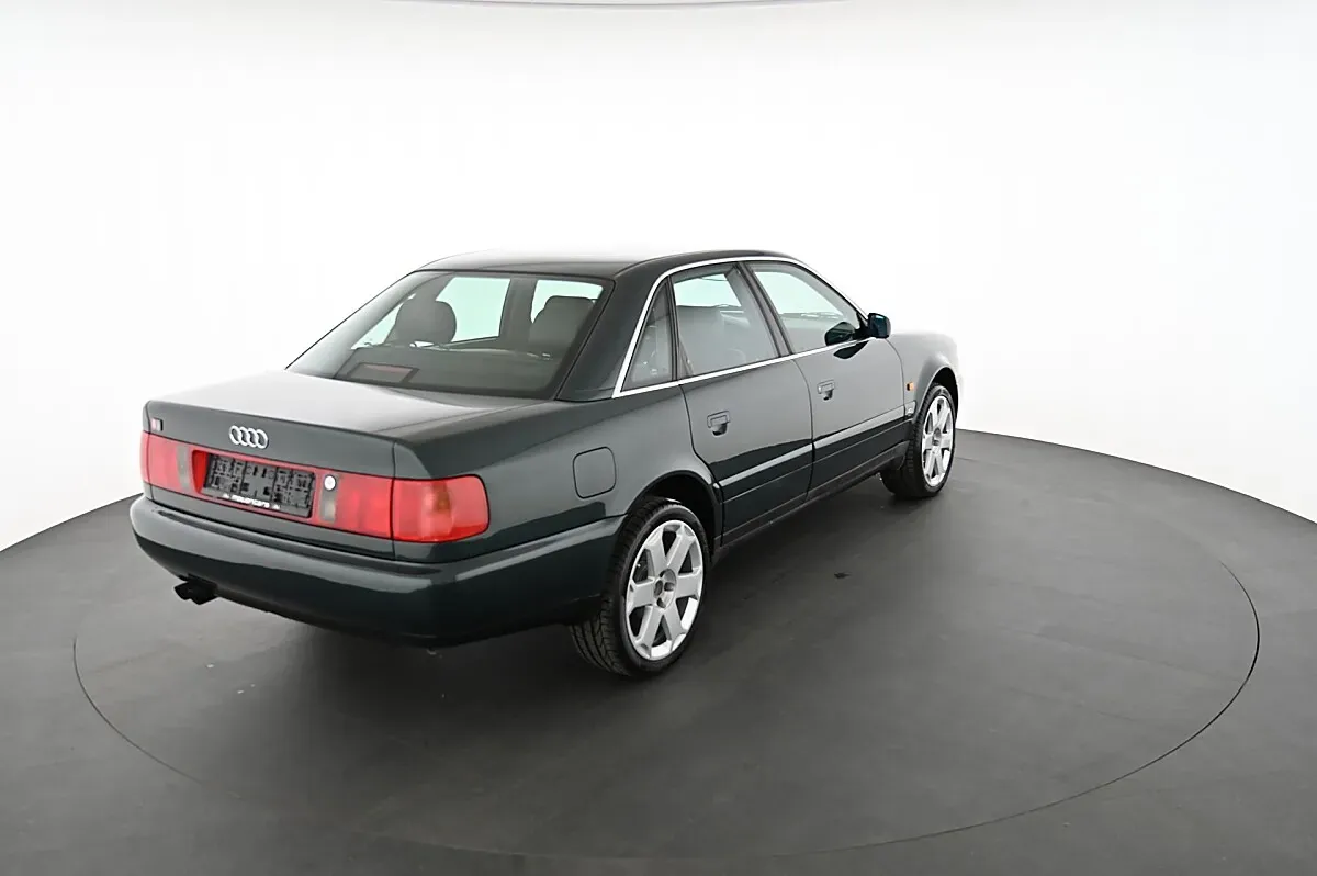 Audi A6 1996 photo 2