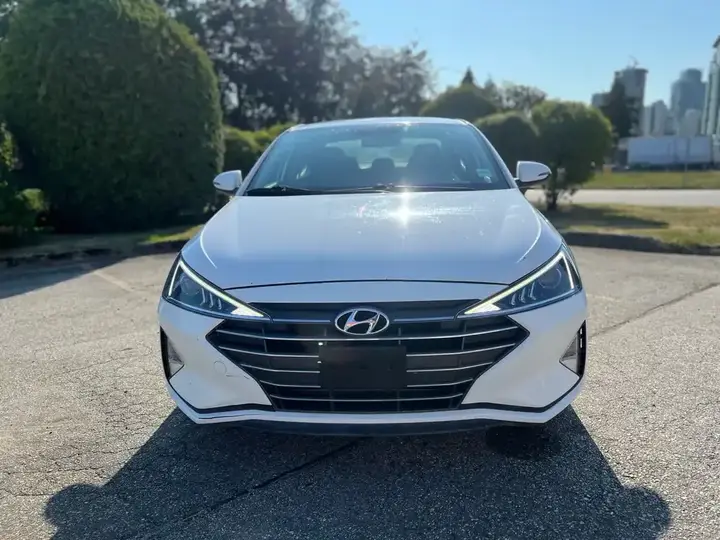 Hyundai Elantra 2019 photo 2
