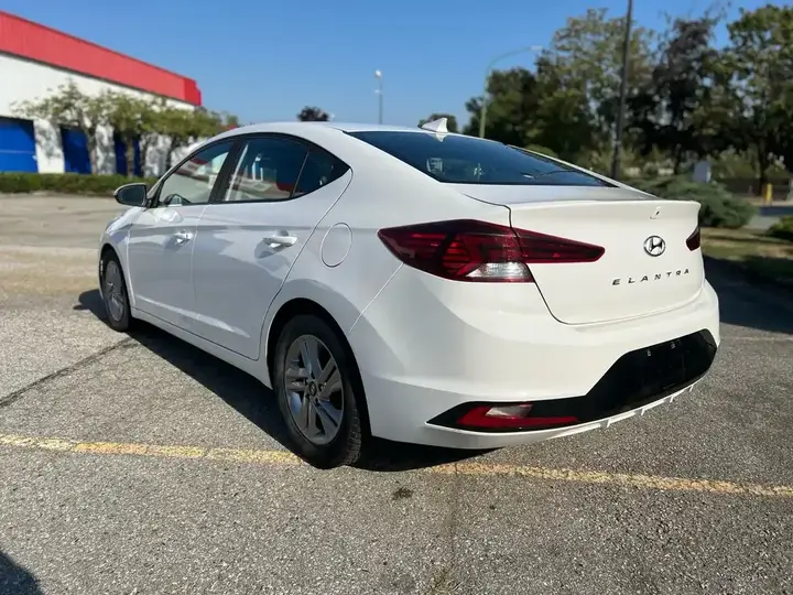 Hyundai Elantra 2019 photo 5