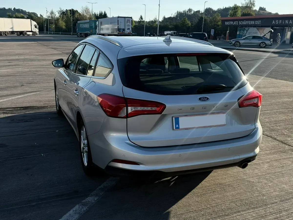 Ford Focus 2019 photo 2