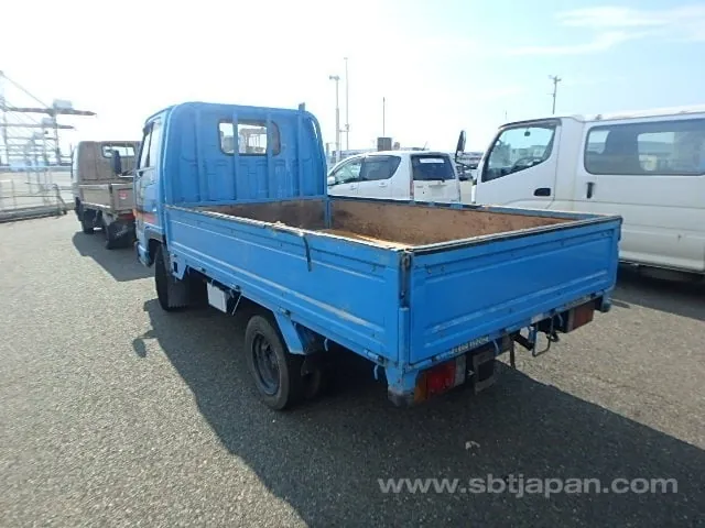 Isuzu Elf 1992 photo 3