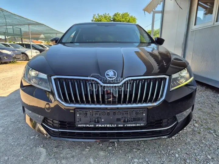 Skoda Superb 2016 photo 4