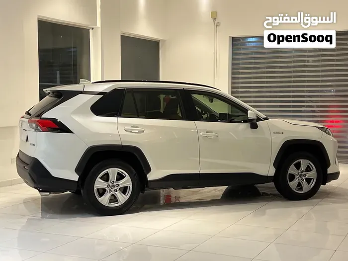 Toyota Rav4 2019 photo 2