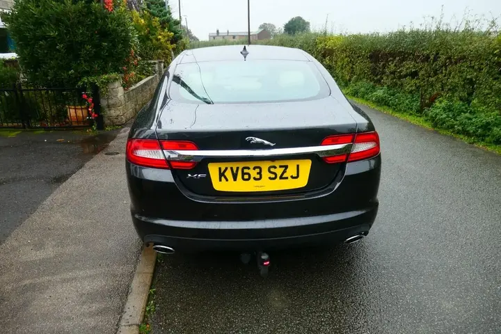 Jaguar Xf 2013 photo 3