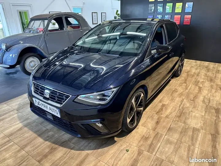 Seat Ibiza 2023 photo 2