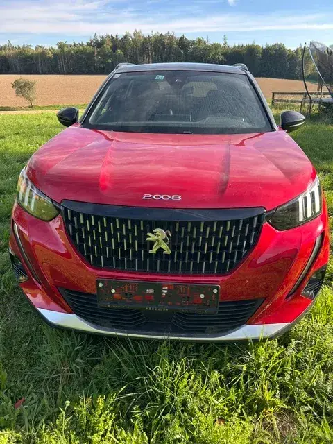 Peugeot 2008 2020 photo 3
