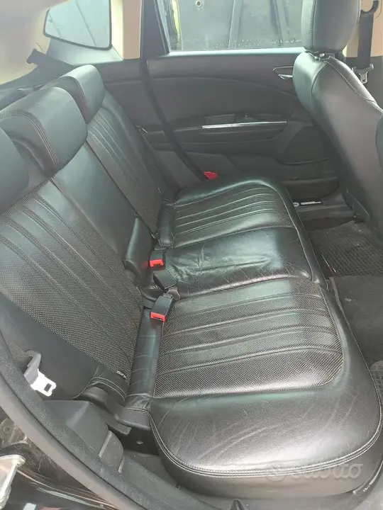 Lancia Delta 2013 photo 5
