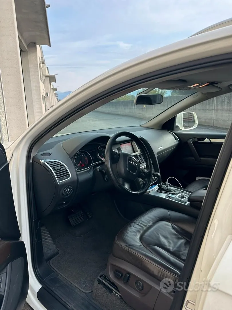 Audi Q7 2007 photo 5