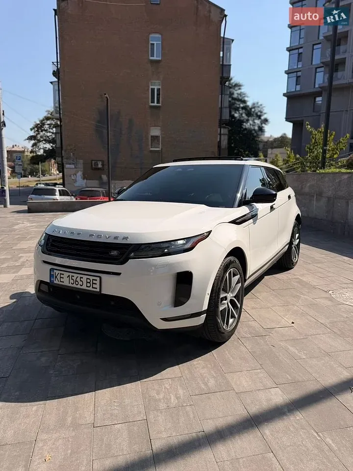 Land Rover Range Rover Evoque 2024 photo 2