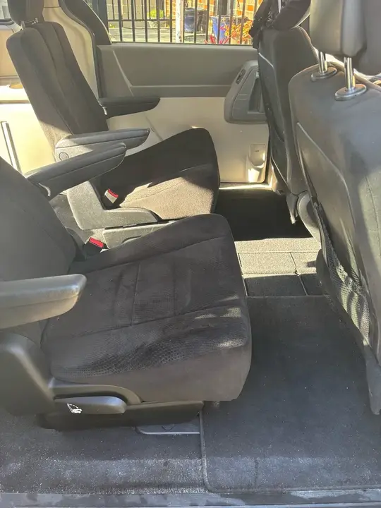 Dodge Grand Caravan 2013 photo 5