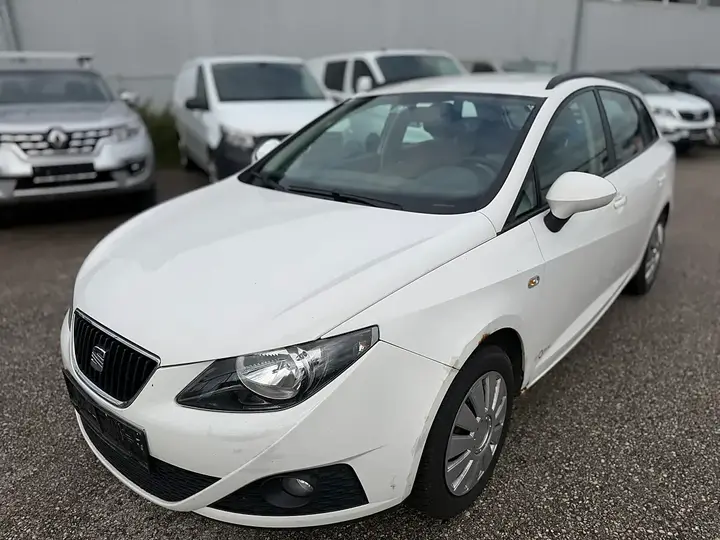 Seat Ibiza 2012 photo 2