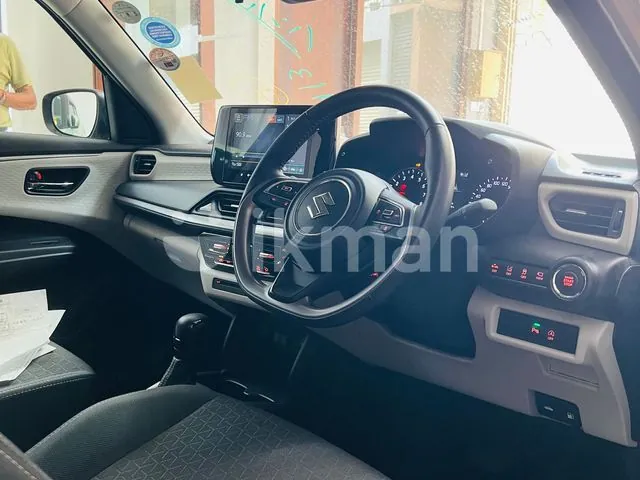 Suzuki Swift 2024 photo 4