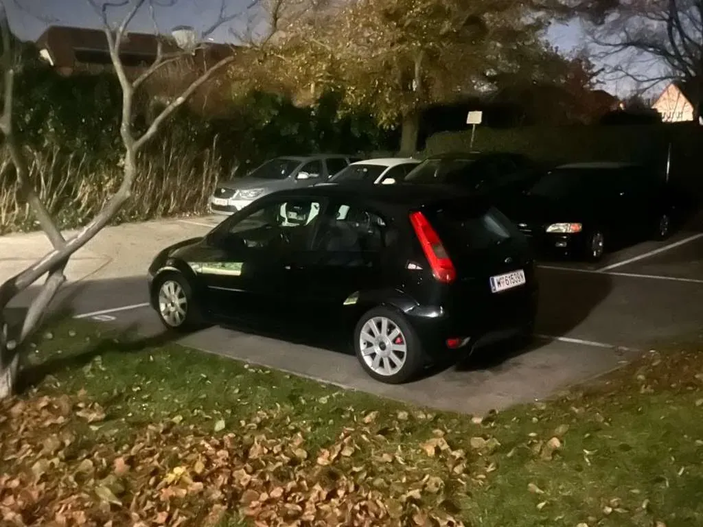 Ford Fiesta 2005 photo 2