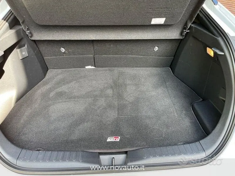 Toyota C-Hr 2024 photo 5