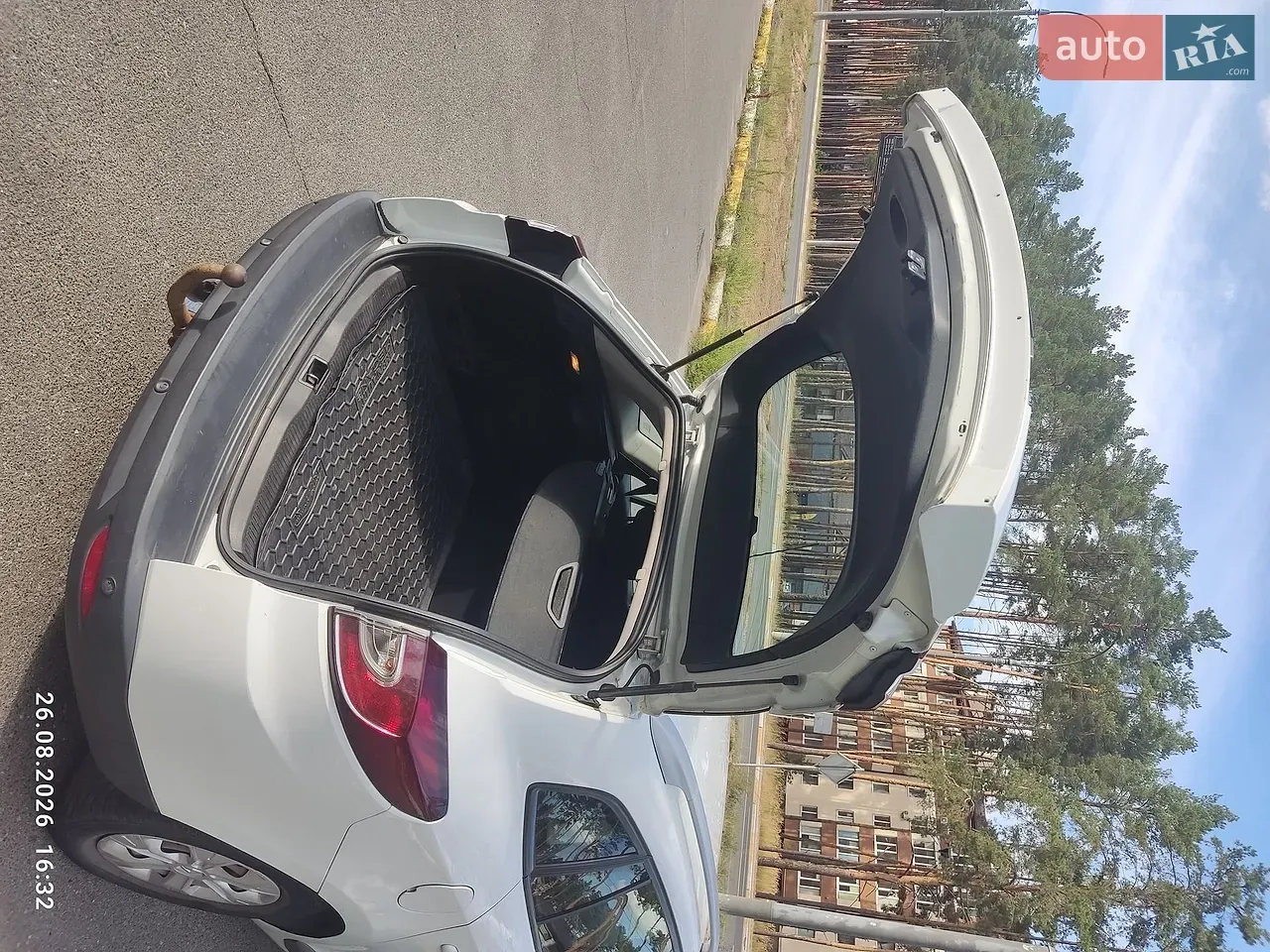 Renault Megane 2011 photo 4