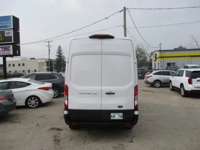 Ford Transit 2023 photo 5