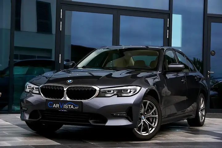 BMW 330E 2020 photo 2