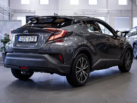 Toyota C-Hr 2018 photo 3
