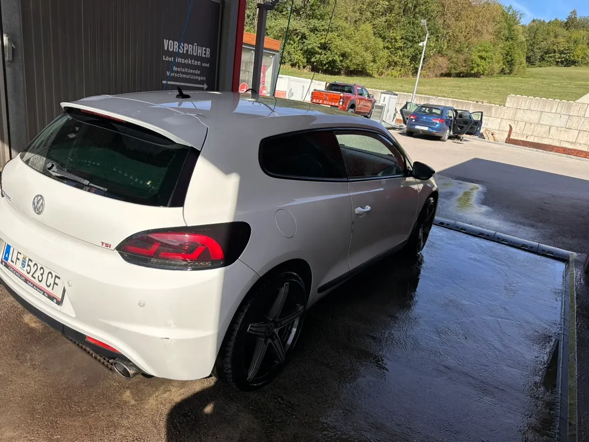 Volkswagen Scirocco 2010 photo 2