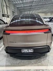 Tesla Model Y 2026 photo 4