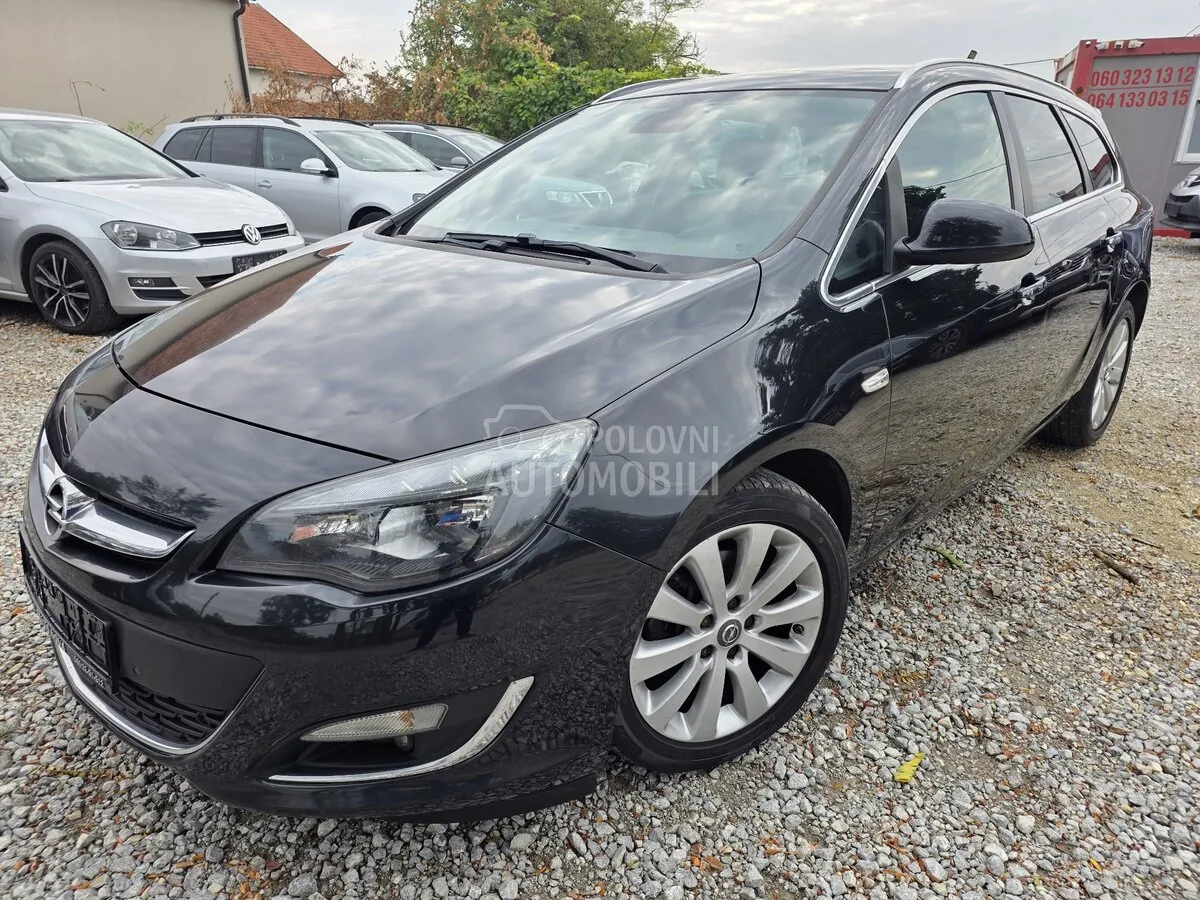 Opel Astra J 2013 photo 2