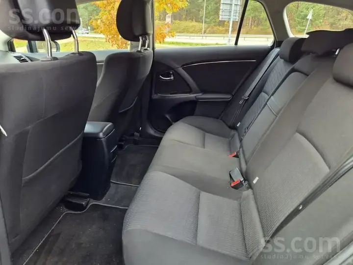 Toyota Avensis 2009 photo 5