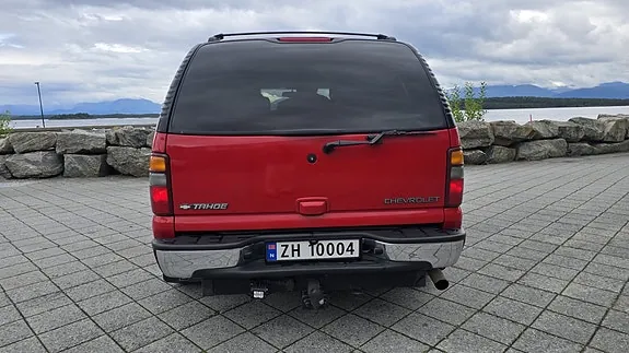 Chevrolet Tahoe 2001 photo 2