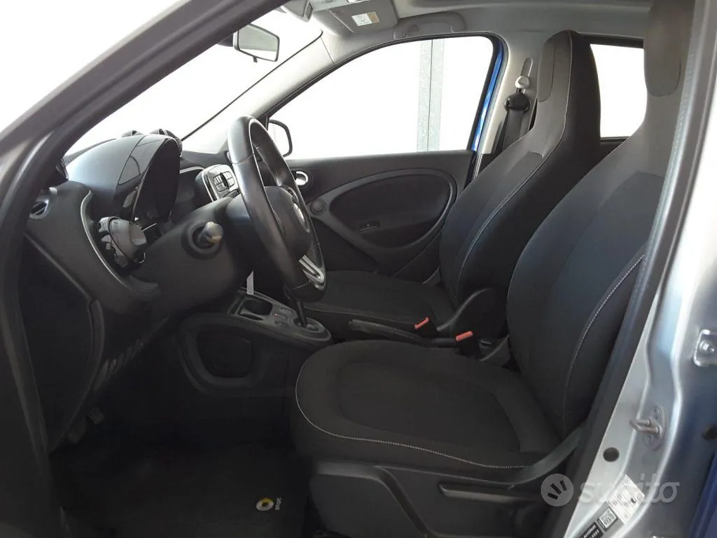 Smart Forfour 2018 photo 5